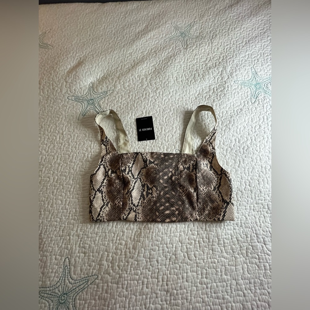 NWT Snake Cropped Tank